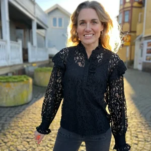 Onlalva Long Sleeve Lace Frill Top Black