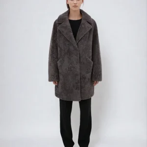 april, 85 cm. - Krage - Lockigt lamm - Dam - Taupe